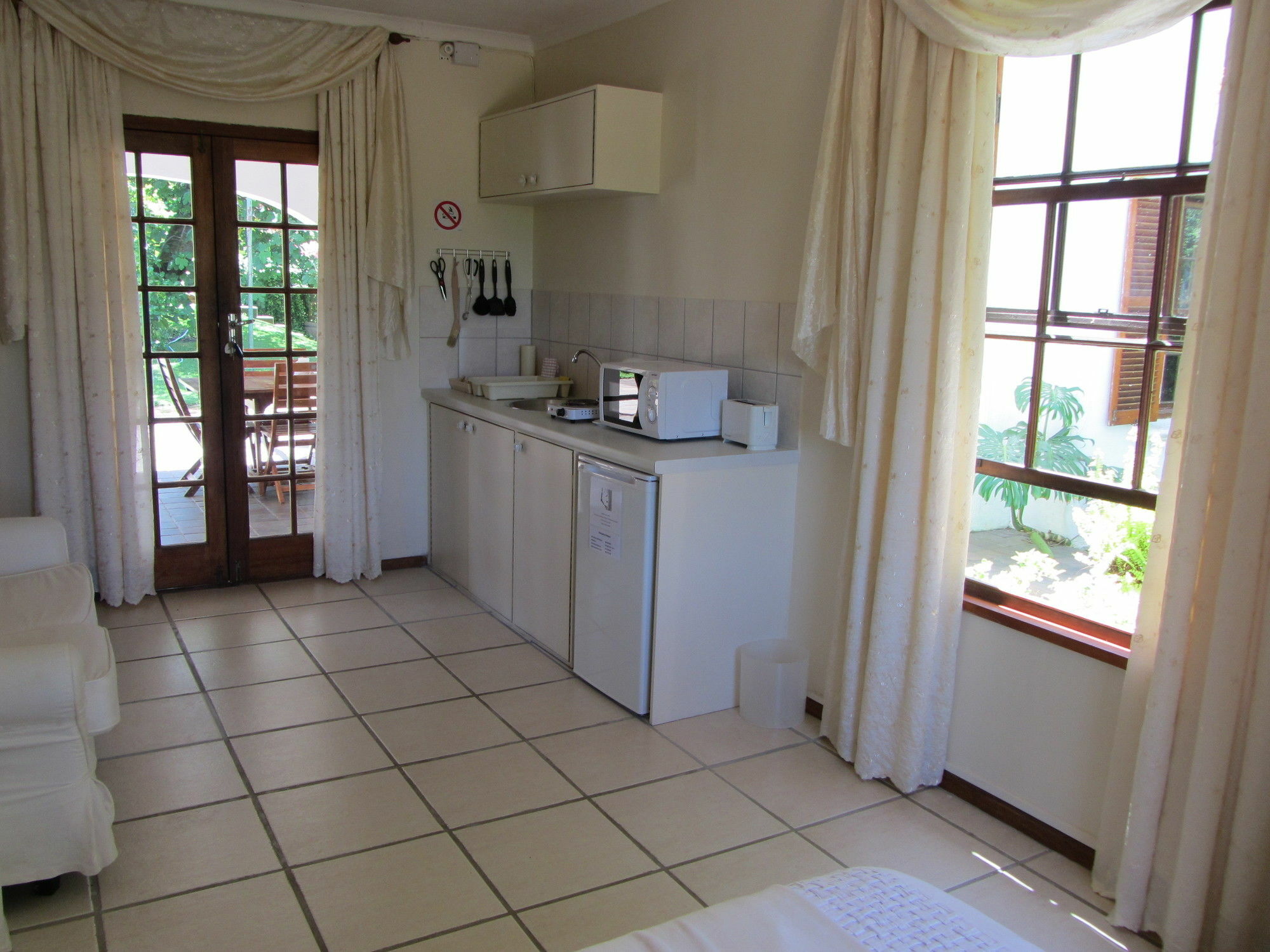 Aan-Den-Weg Villa Stellenbosch Exterior photo